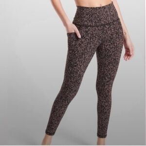 Athleta Salutation Stash Pocket Gravel Tight Athletic Legging Size Medium Petite